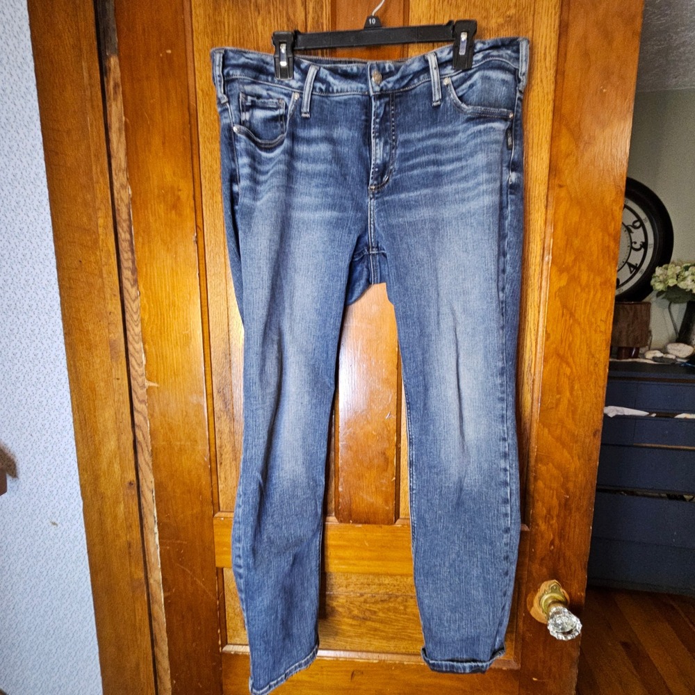 Silver Jeans Co. Elyse Straight Jeans Womens 14 L30 Blue Curvy Mid Rise Stretch